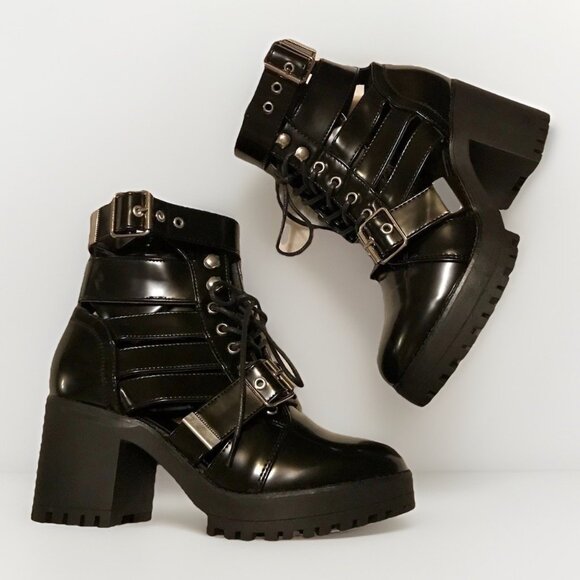 Nasty Gal Boots Women 6M Cut-Out of Luck Shoes Black Patent Straps Platform - Picture 6 of 6